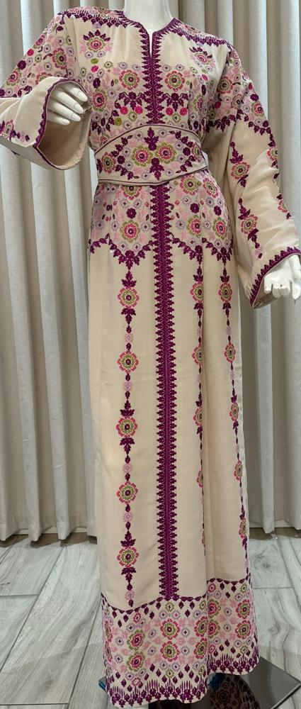 Jordanian thobe