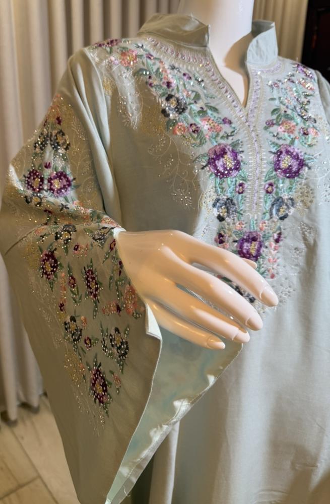 Kuwaiti thobe