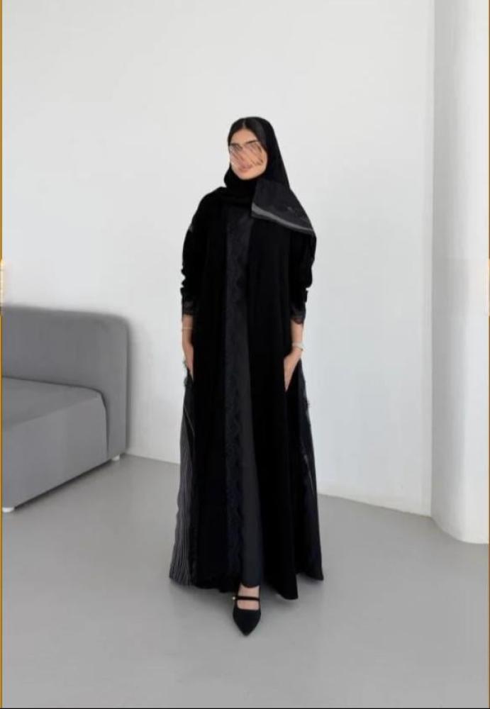 عباية كريب ملكي