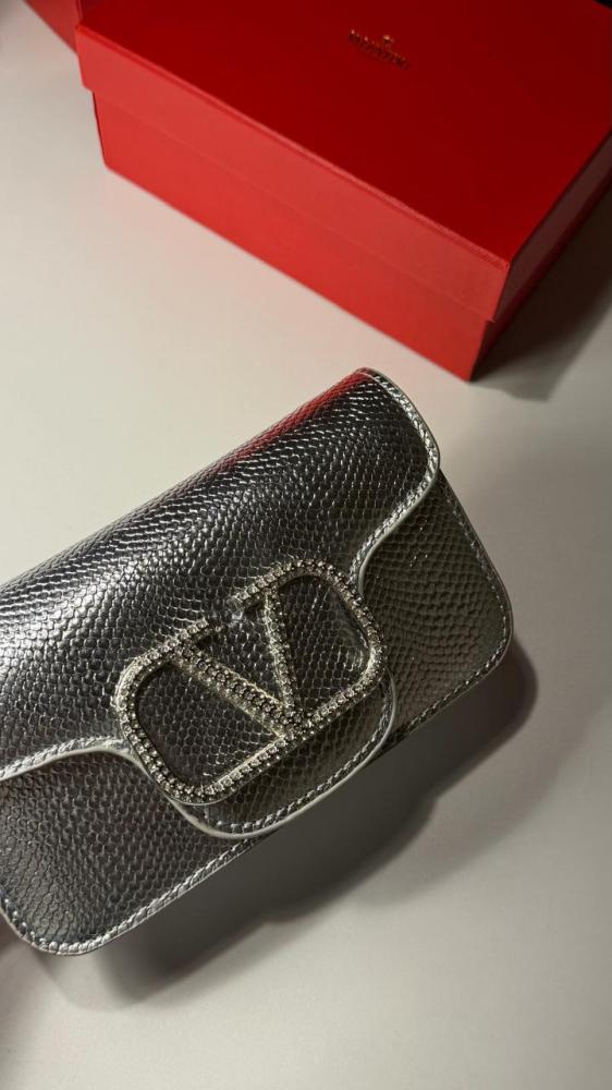 Valentino size 27cm