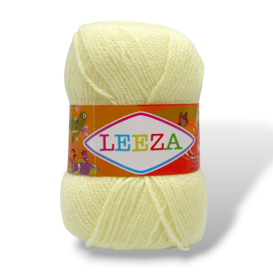 خيط أكريليك من "Leeza Favori".