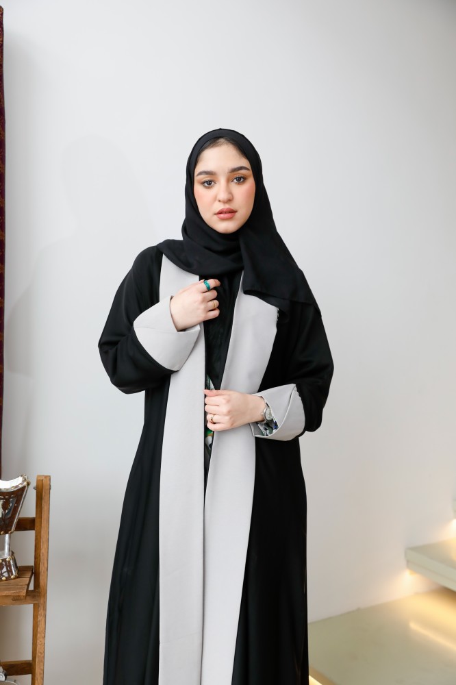 0078عبايه الفرسان بقبه طولي بيج