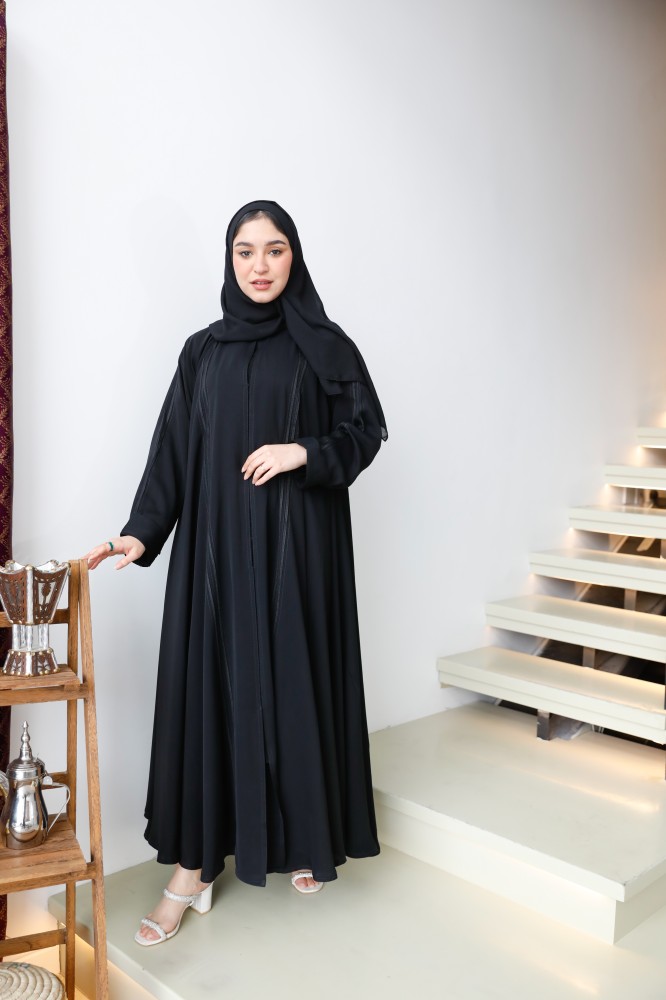 0080عبايه سوبر ندا كلوش بخطوط طولي