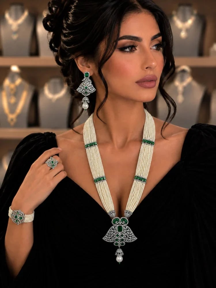 طقم لولو زراعي نسائي باللون الفضي والأخضر