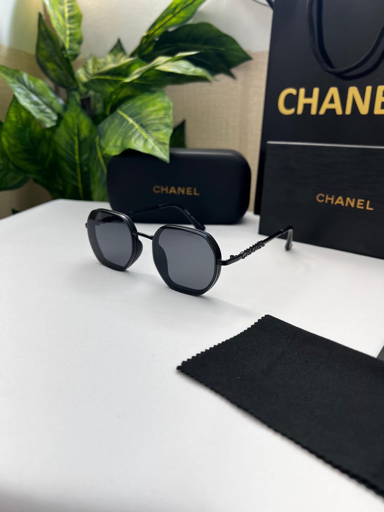 نظارة CHANEL - ملون