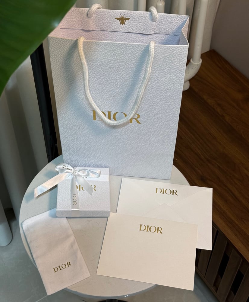 طقم DIOR ذهبي 4 قطع