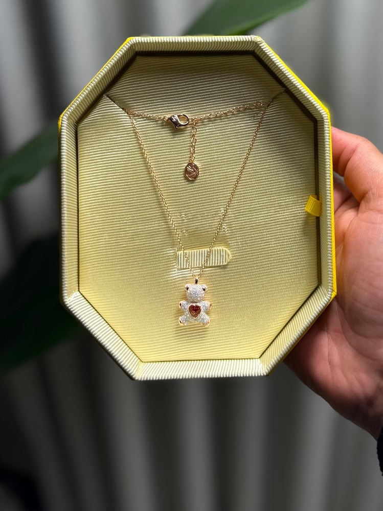 سلسال swarovski ذهبي