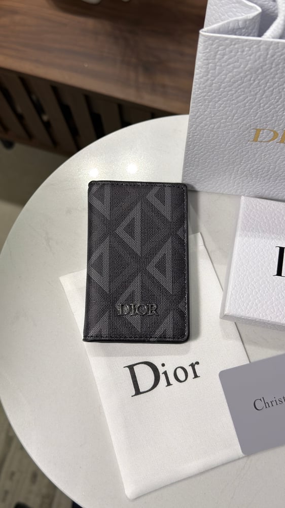 محافظ جيب رجالي - Dior