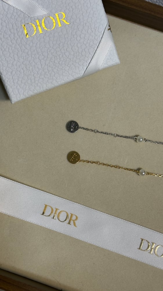 اسواره Dior ذهبي لونين ( ذهبي - فضي )