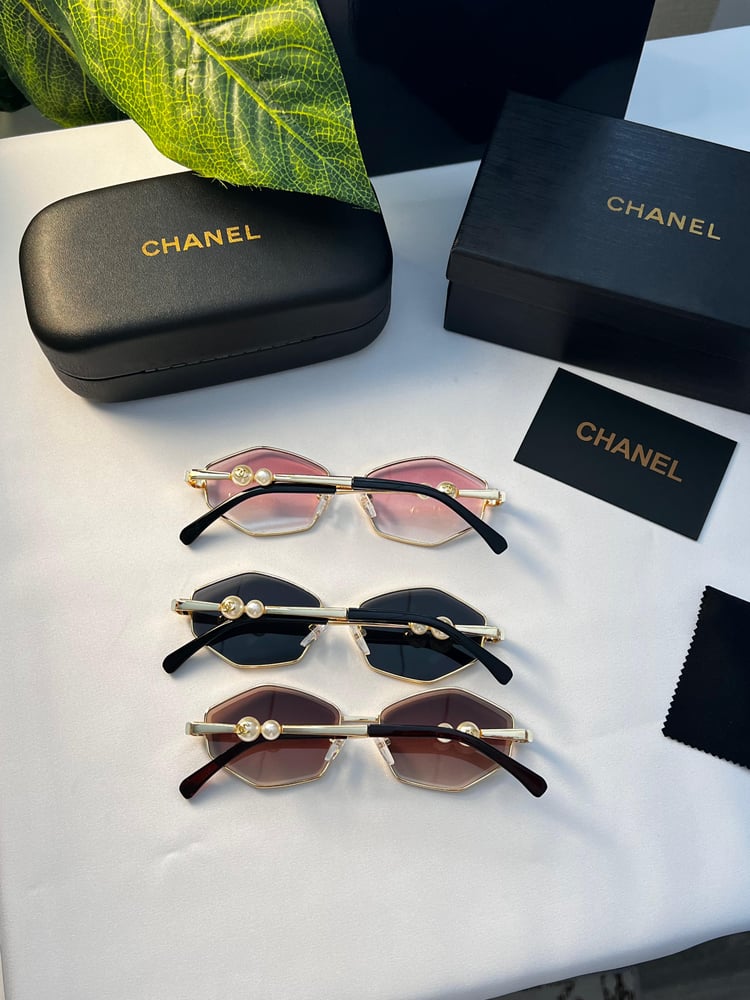 نظارة CHANEL - ملون