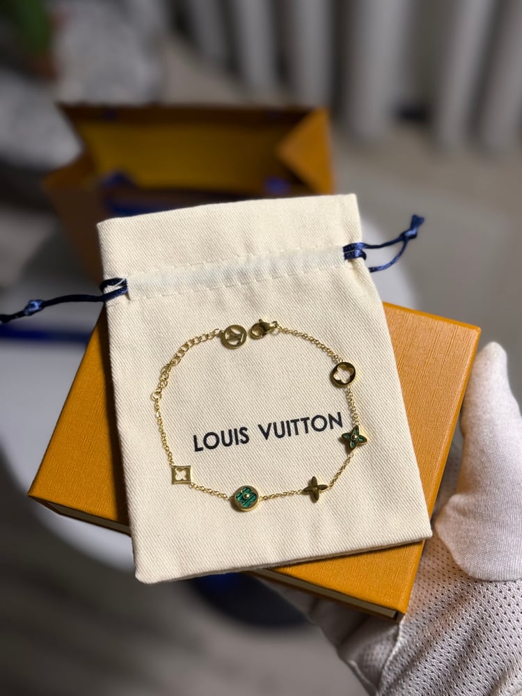 إسوارة LOUIS VUITTON معدن ذهبي أخضر ماستر كواليتي