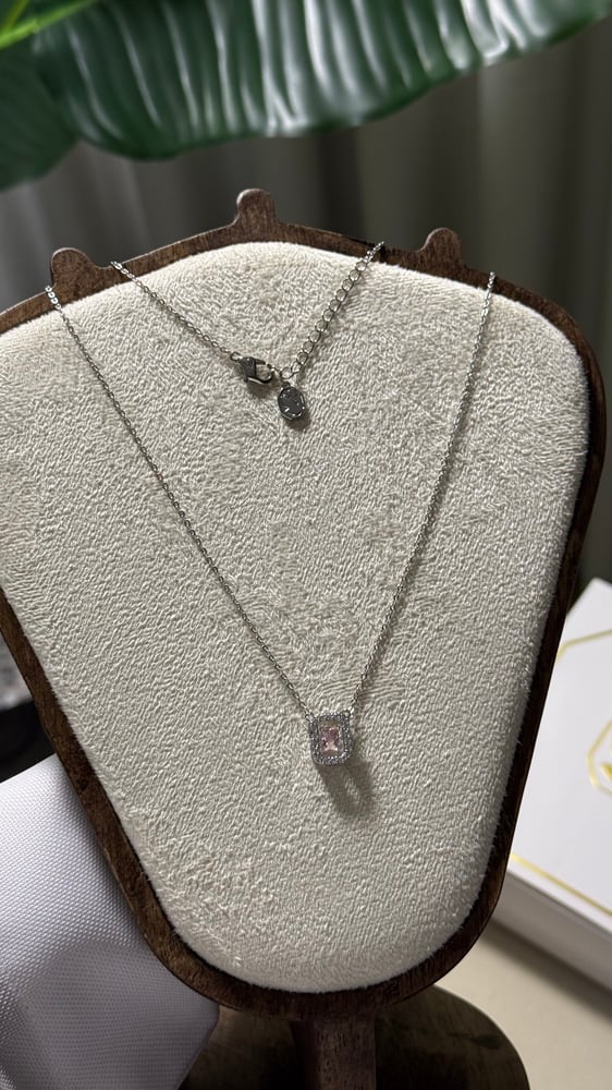 سلسال ميلينا وردي  SWAROVSKI