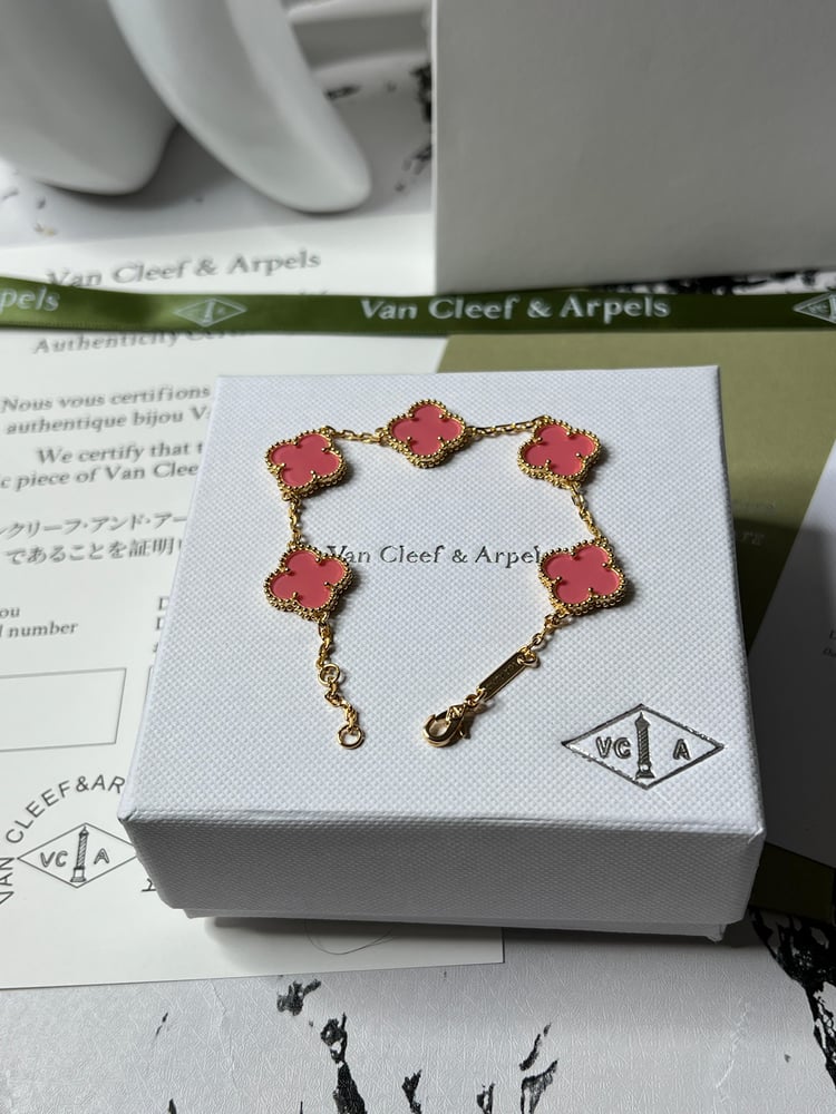 إسوارة Van cleef اذهبي_  وردي  مميز