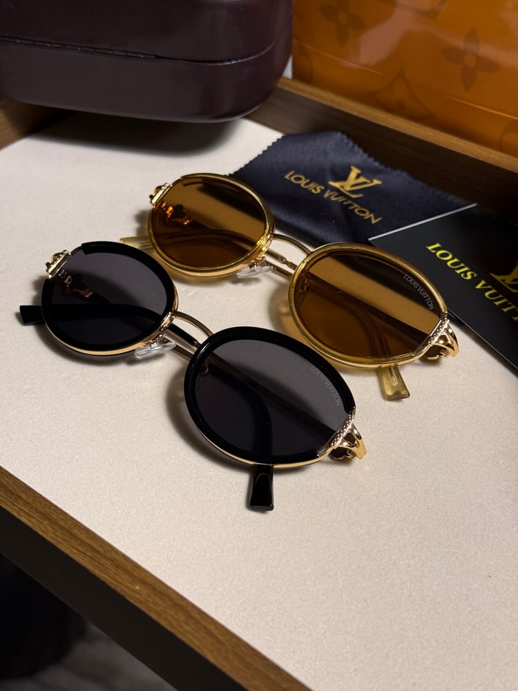 نظارة LOUIS VUITTON{لونين}