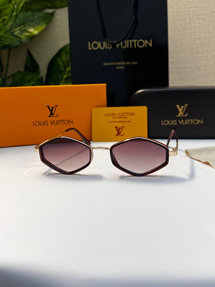 نظارة LOUIS VUITTON - ملون