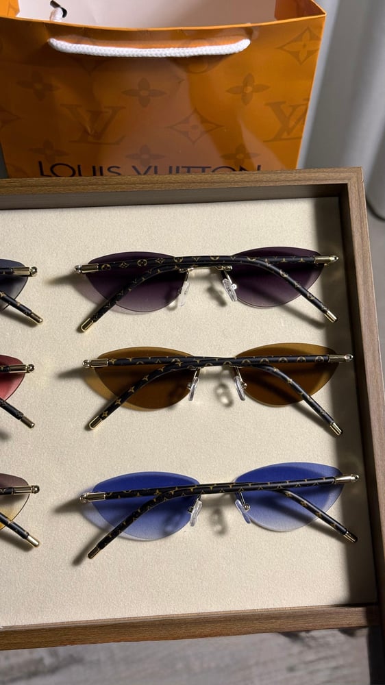 نظارة LOUIS VUITTON