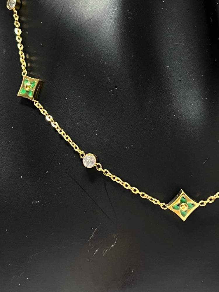 سلسال LOUIS VUITTON ذهبي _أخضر