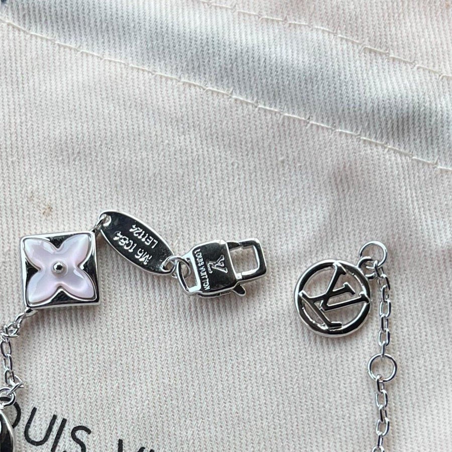 مجموعة أساور LOUIS VUITTON