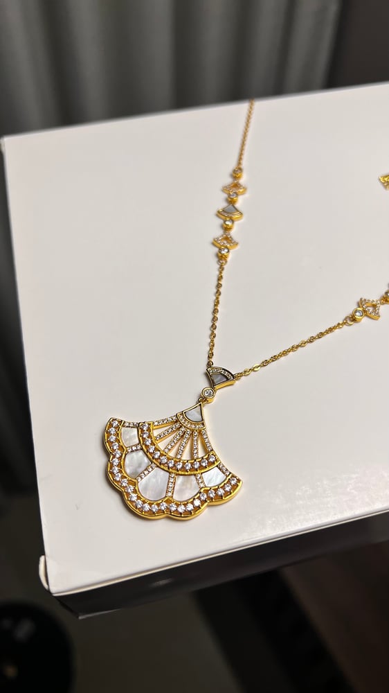 سلسال  BVLGARI الماسي -لؤلؤي