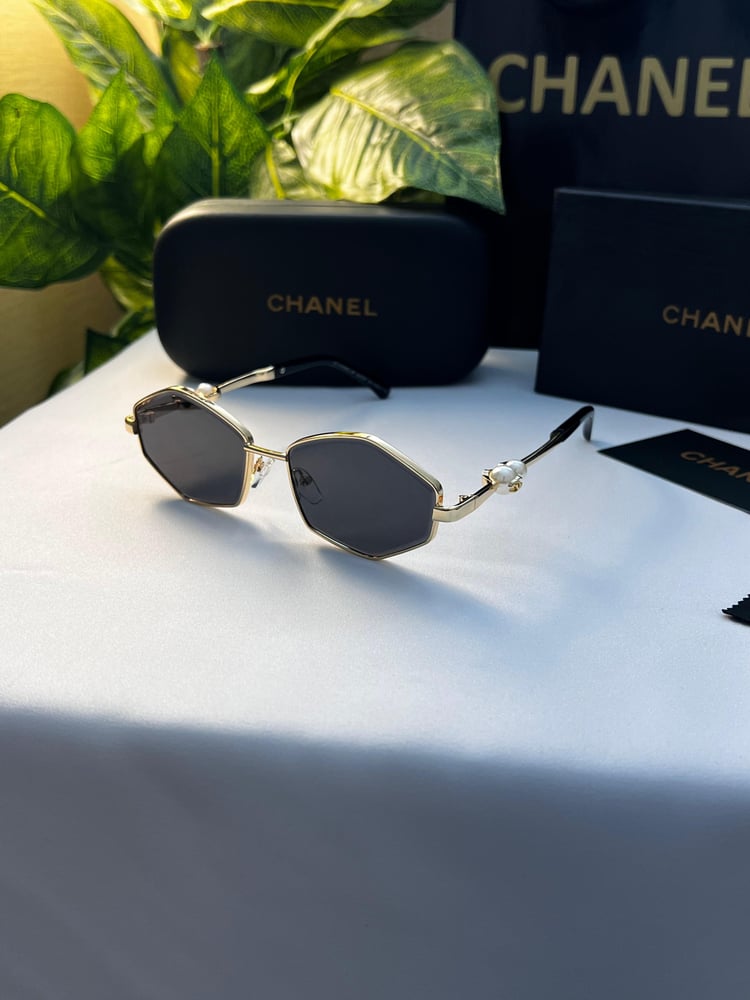 نظارة CHANEL - ملون