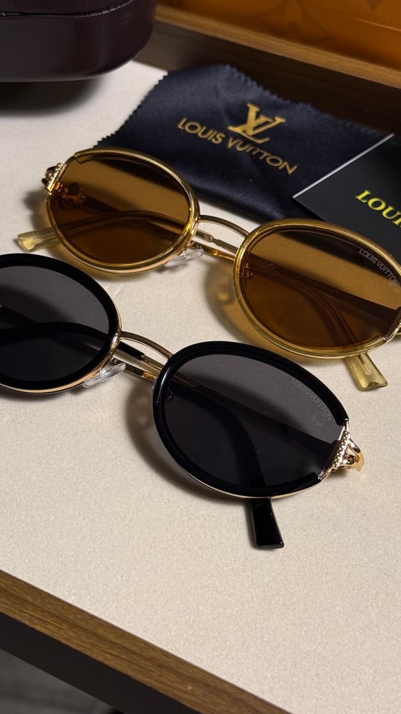 نظارة LOUIS VUITTON{لونين}