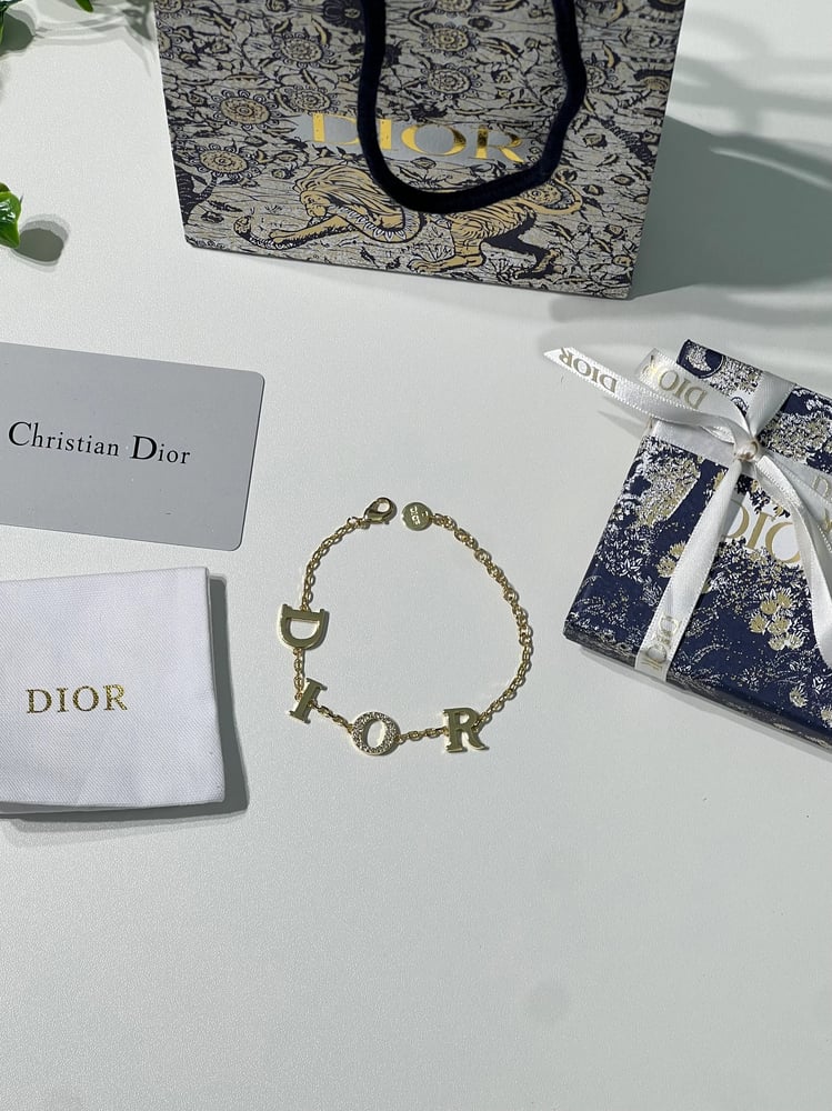 إسوارة  Dior معدن ذهبي