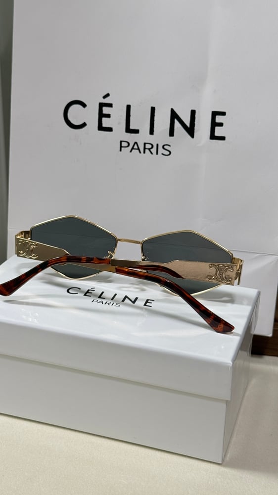 نظارة CELINE إطار ذهبي عدسة سوداسي لون زيتي