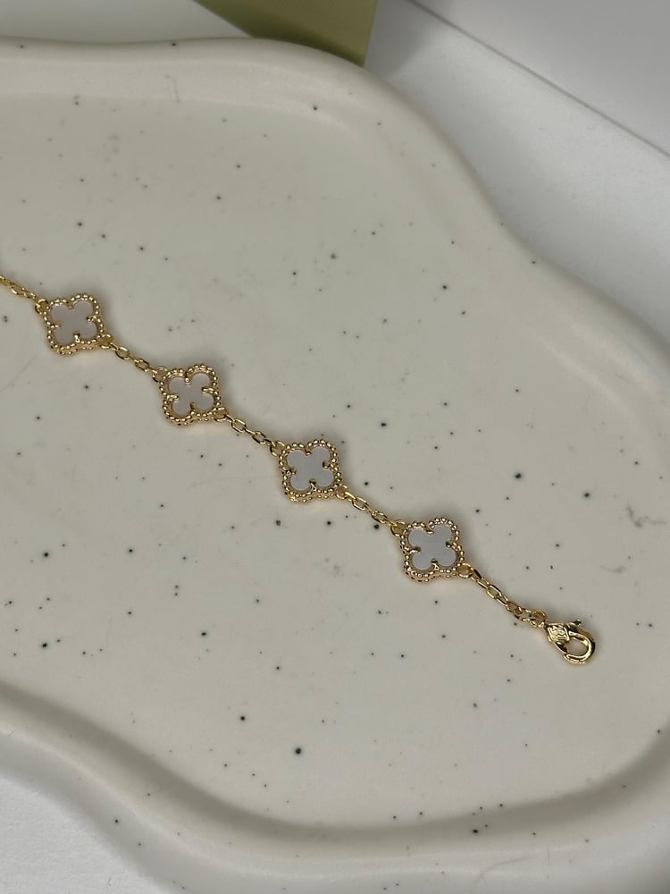 إسوارة Van cleef ذهبي -لؤلؤي ماستر كواليتي