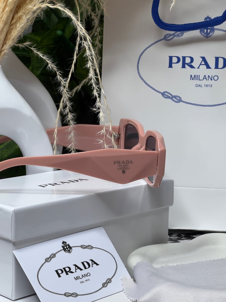 نظارة PRADA المشهورة أطار وردي ماستر كواليتي