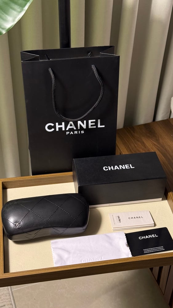 ملحقات CHANEL الماستر