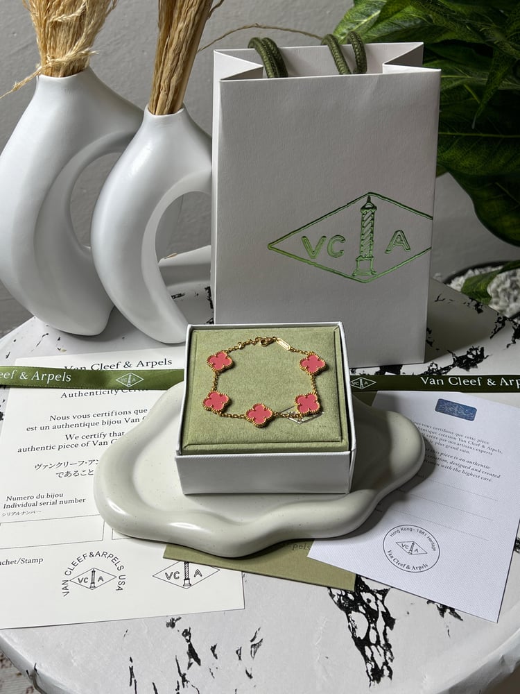 إسوارة Van cleef اذهبي_  وردي  مميز