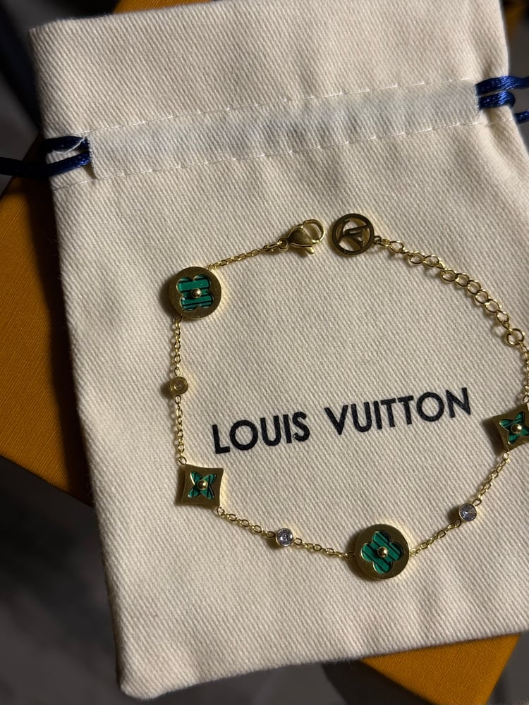 إسوارة LOUIS VUITTON معدن ذهبي أخضر ماستر كواليتي
