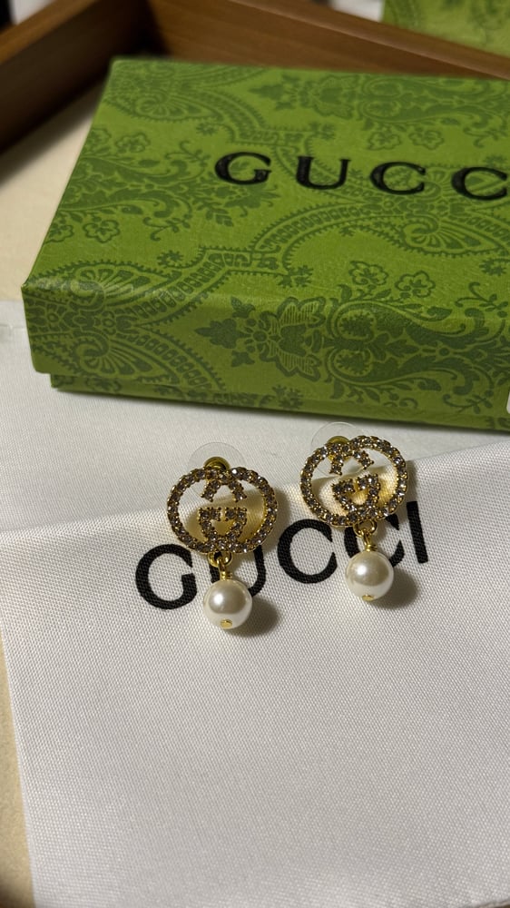 حلق - GUCCI معدن ذهبي بكرستالات