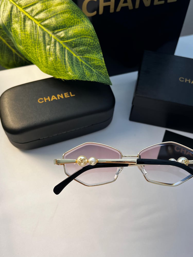 نظارة CHANEL - ملون