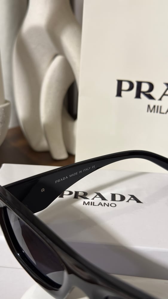 نظارة PRADA ـ اطار اسود - عدسة اسود