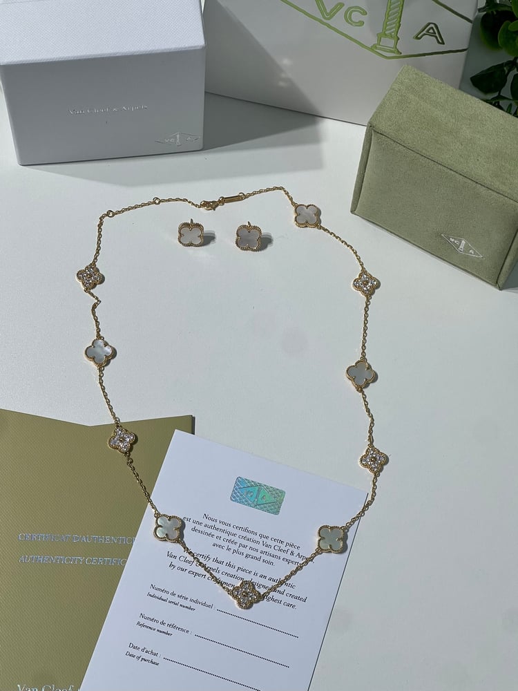 سلسال Van cleef لؤلؤي