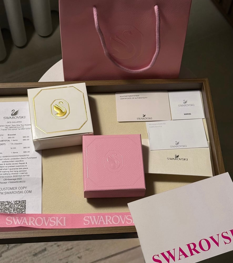 سلسال swarovski ذهبي
