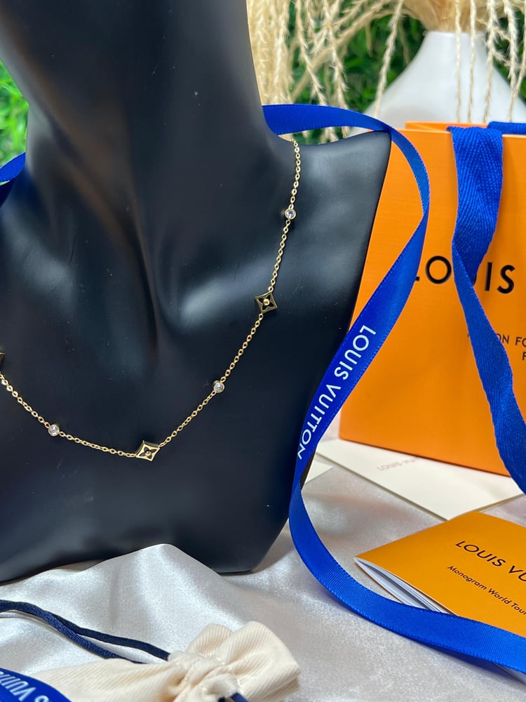 سلسال LOUIS VUITTON ذهبي _أسود
