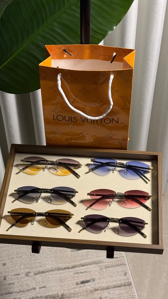 نظارة LOUIS VUITTON
