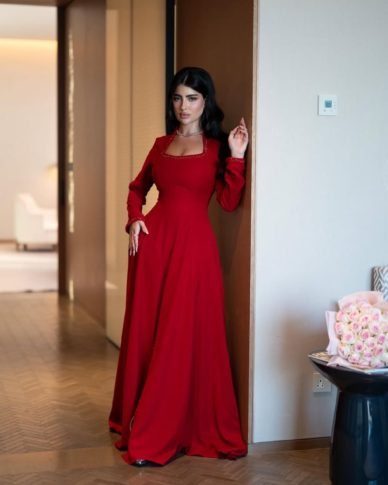فستان سهرة كريب اندونيسي مع شك يدوي طول 60 ورا 63