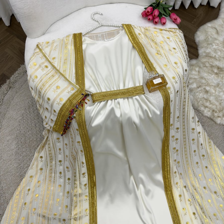 White embroidered bisht cloak