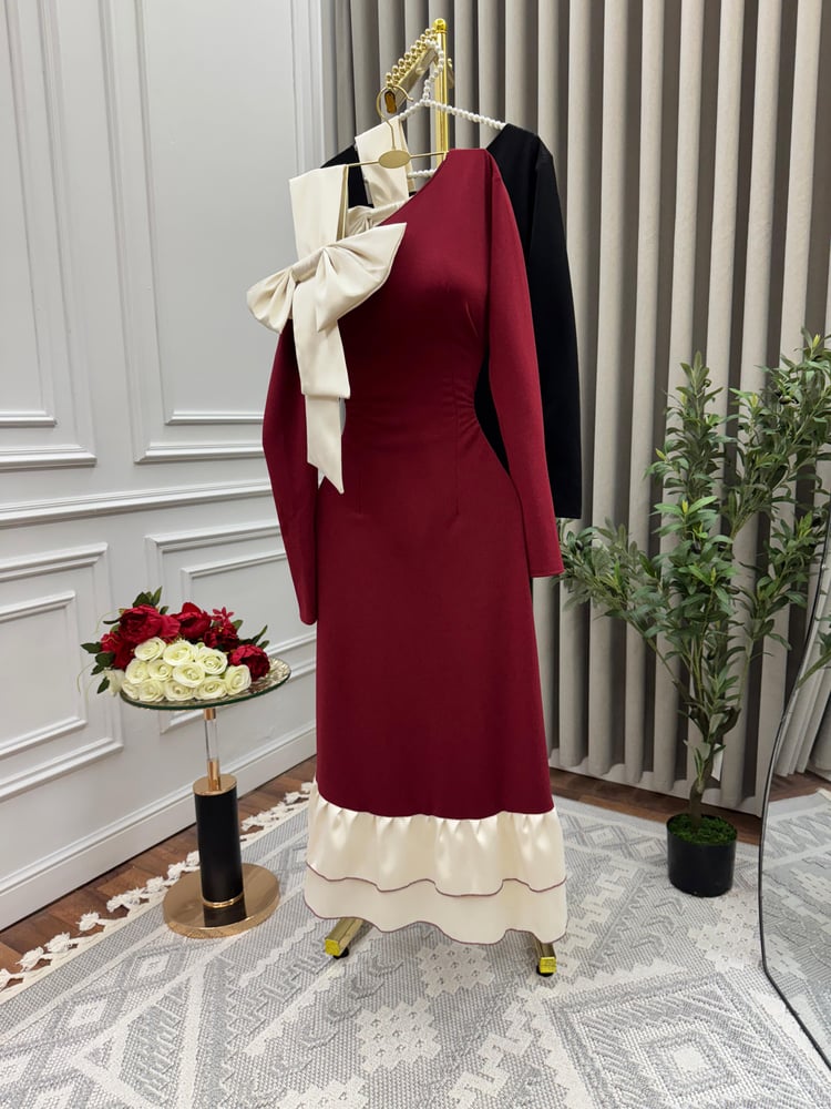 فستان سهرة بخامة كريب استرتش