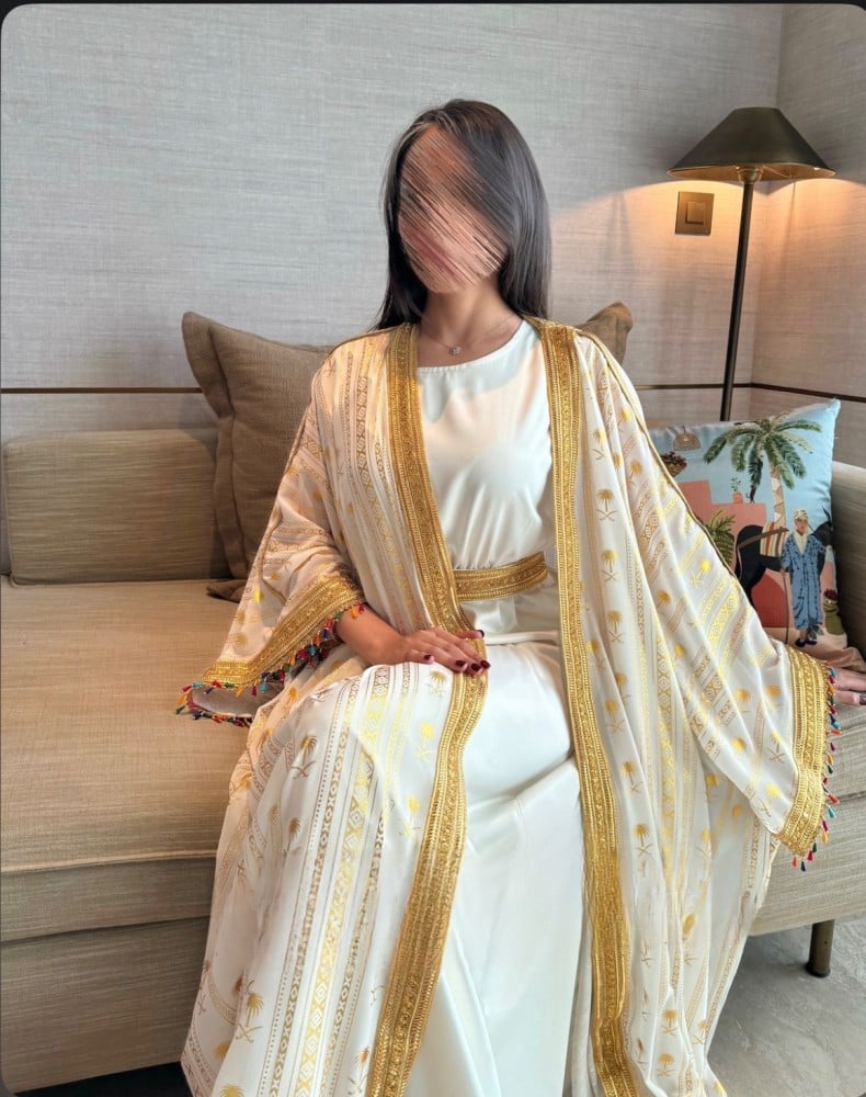 White embroidered bisht cloak