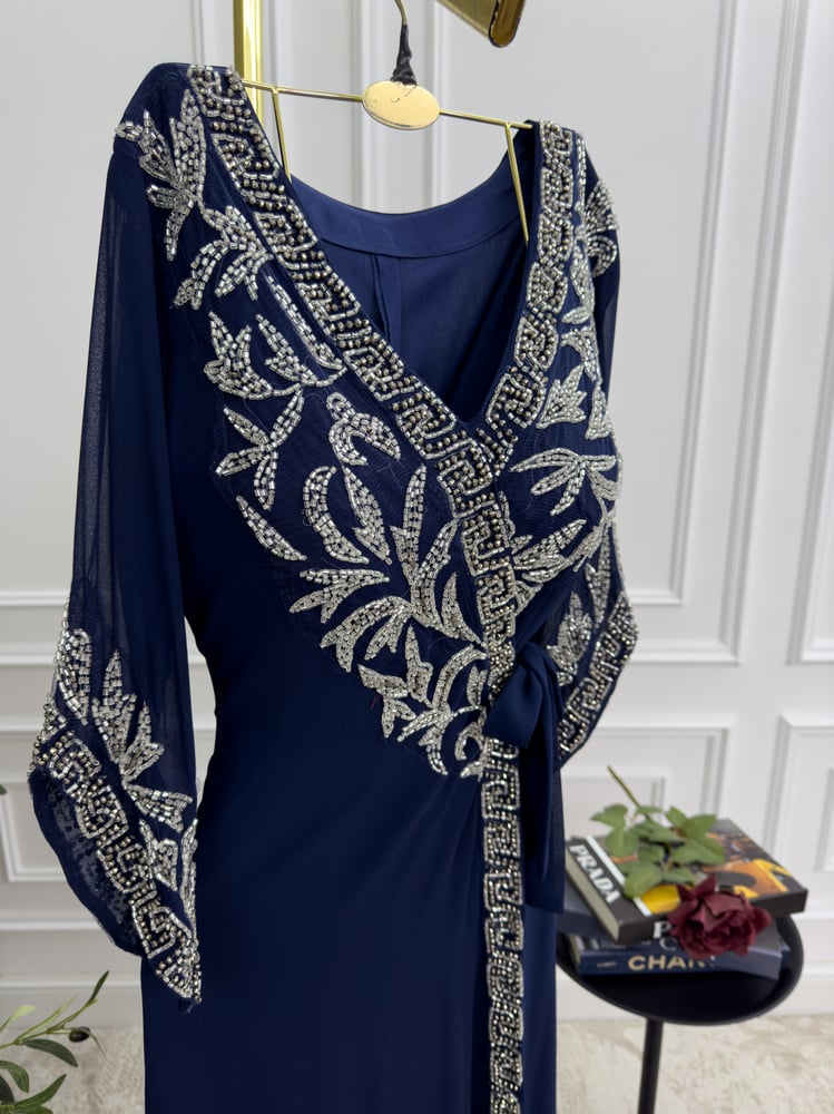Elegant evening gown with original chiffon, first class, with hand embroidery and elegant Turkish finishing