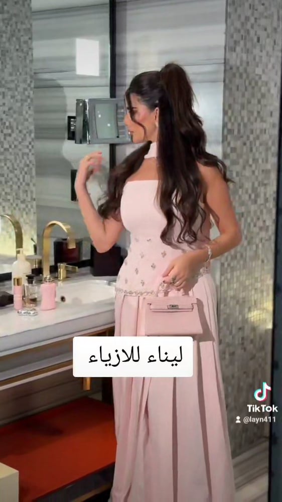 فستان سهرة انيق ناعم