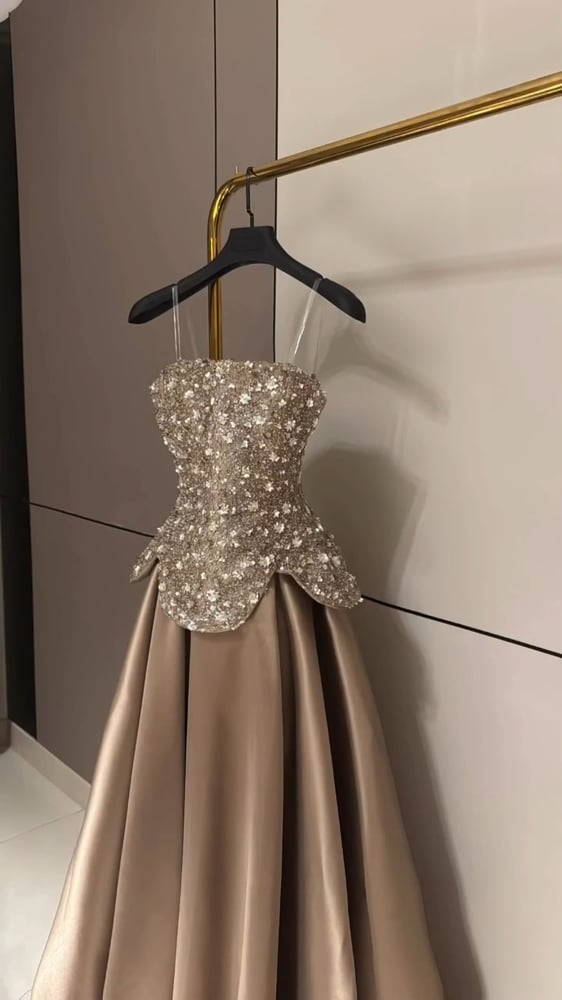 رقم 1048 فستان سهره حفلات