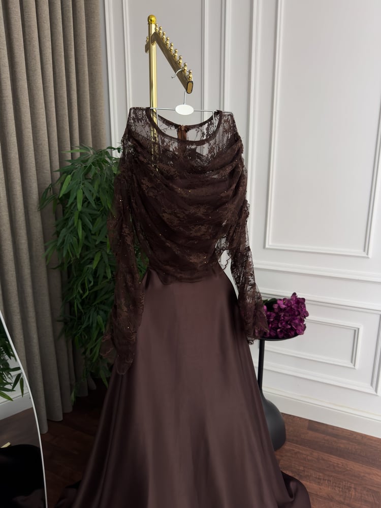Number 10001 evening party dress