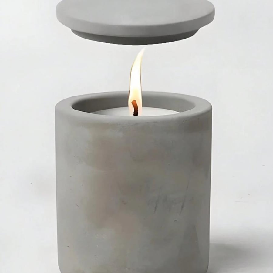 Cylindrical mold with lid