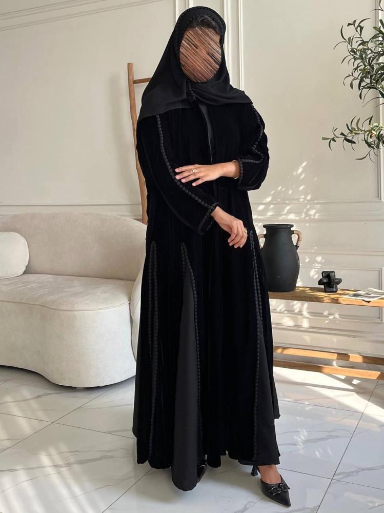 عباية نص كلوش مخمل وكريب صيفي بغيطان