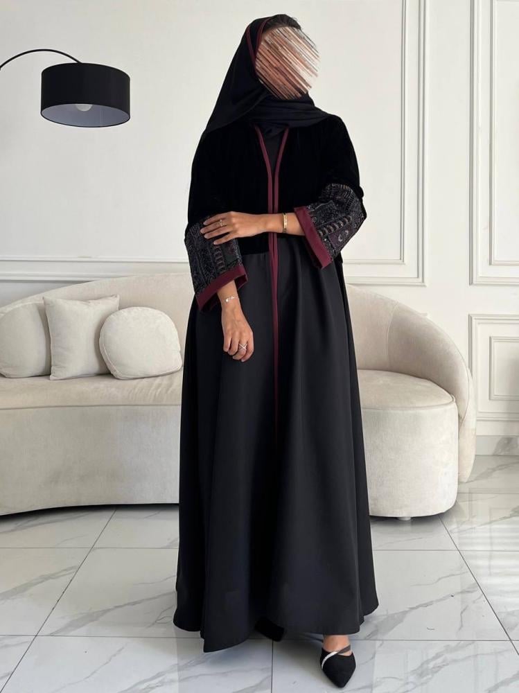 عباية نص مخمل كلوش بأكمام زخرفية